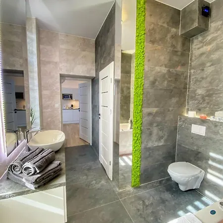 Bialy Z Jacuzzi Cracovia