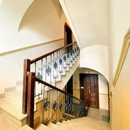 Bialy Z Jacuzzi Appartamento