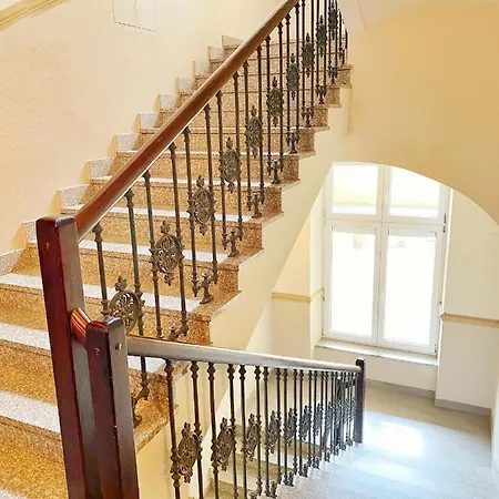 Bialy Z Jacuzzi * Краков