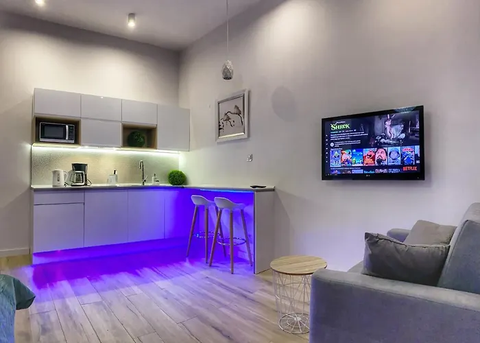 Bialy Z Jacuzzi Lägenhet