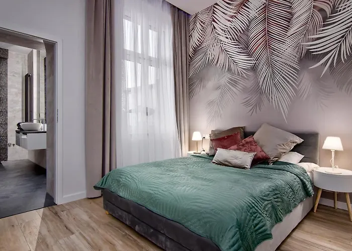 Bialy Z Jacuzzi Apartman